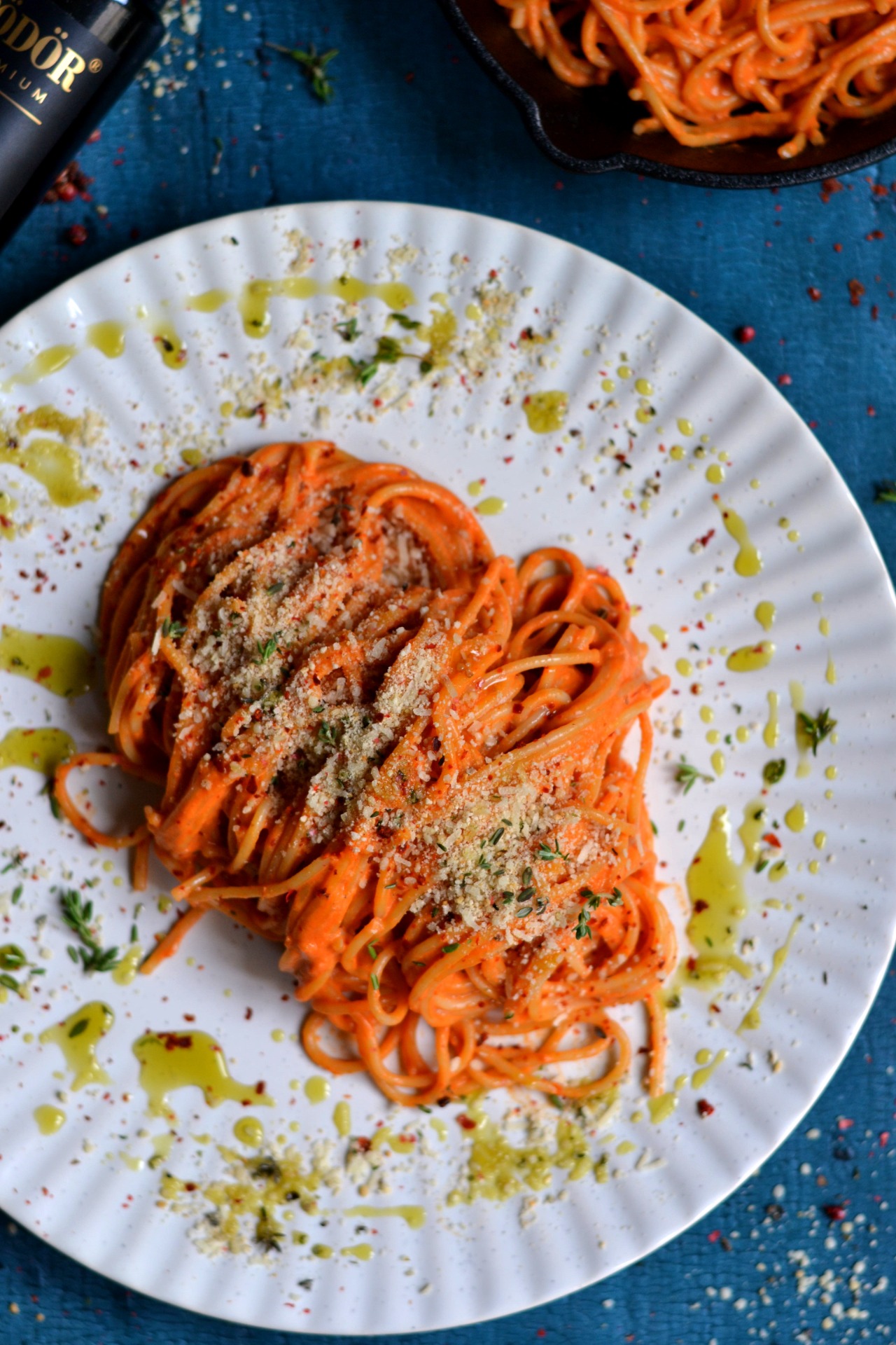 Těstoviny s omáčkou s paprik